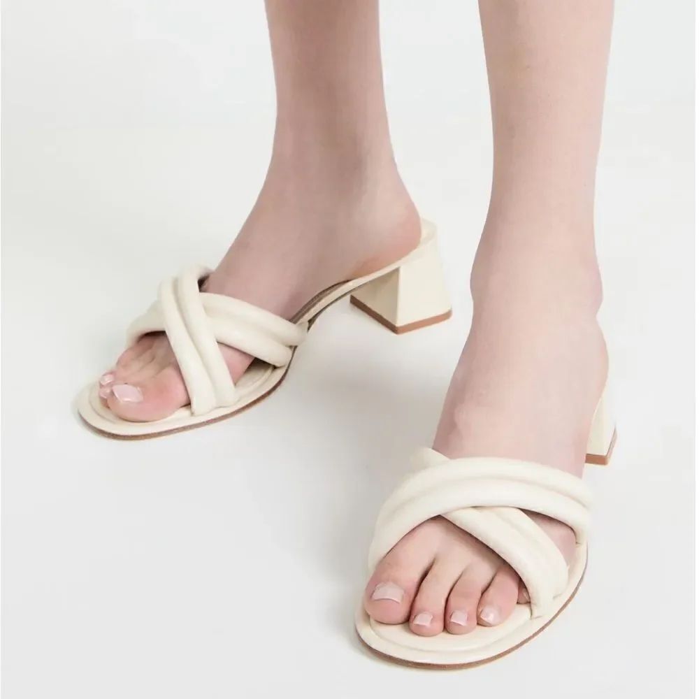 Revolve Larroude Laguna Sandals in Ivory, size 9
